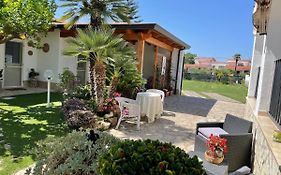 Villa Cecilia Bed And Breakfast