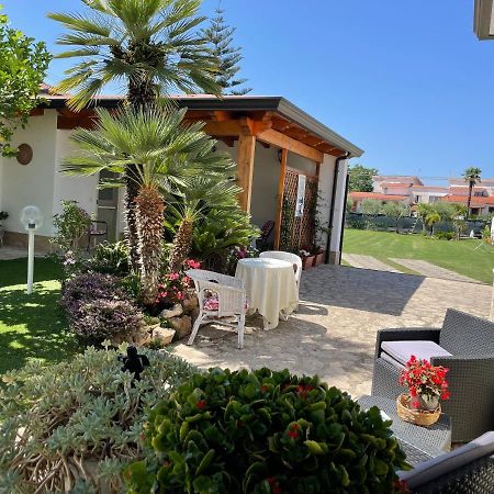 Villa Cecilia Bed And Breakfast Cellole Extérieur photo
