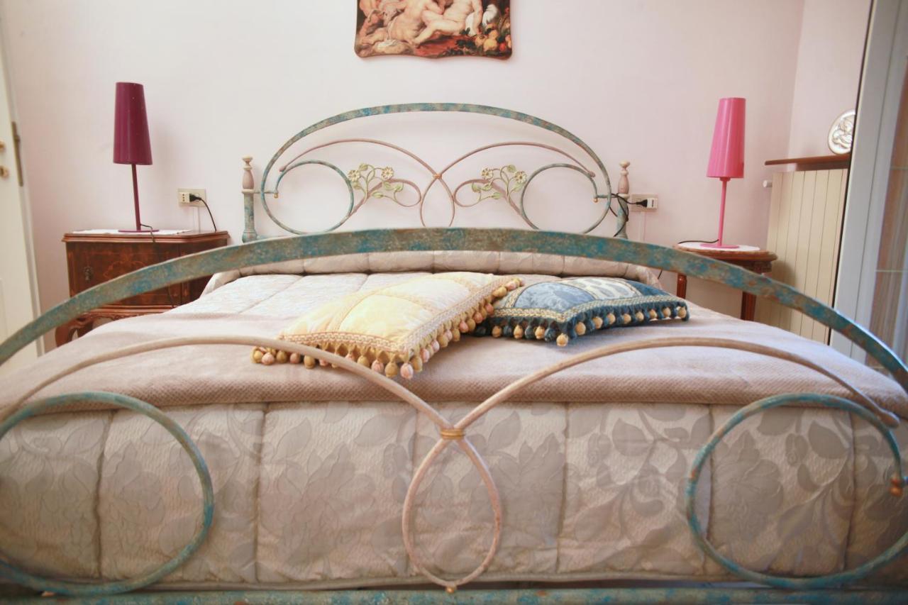 Villa Cecilia Bed And Breakfast Cellole Extérieur photo