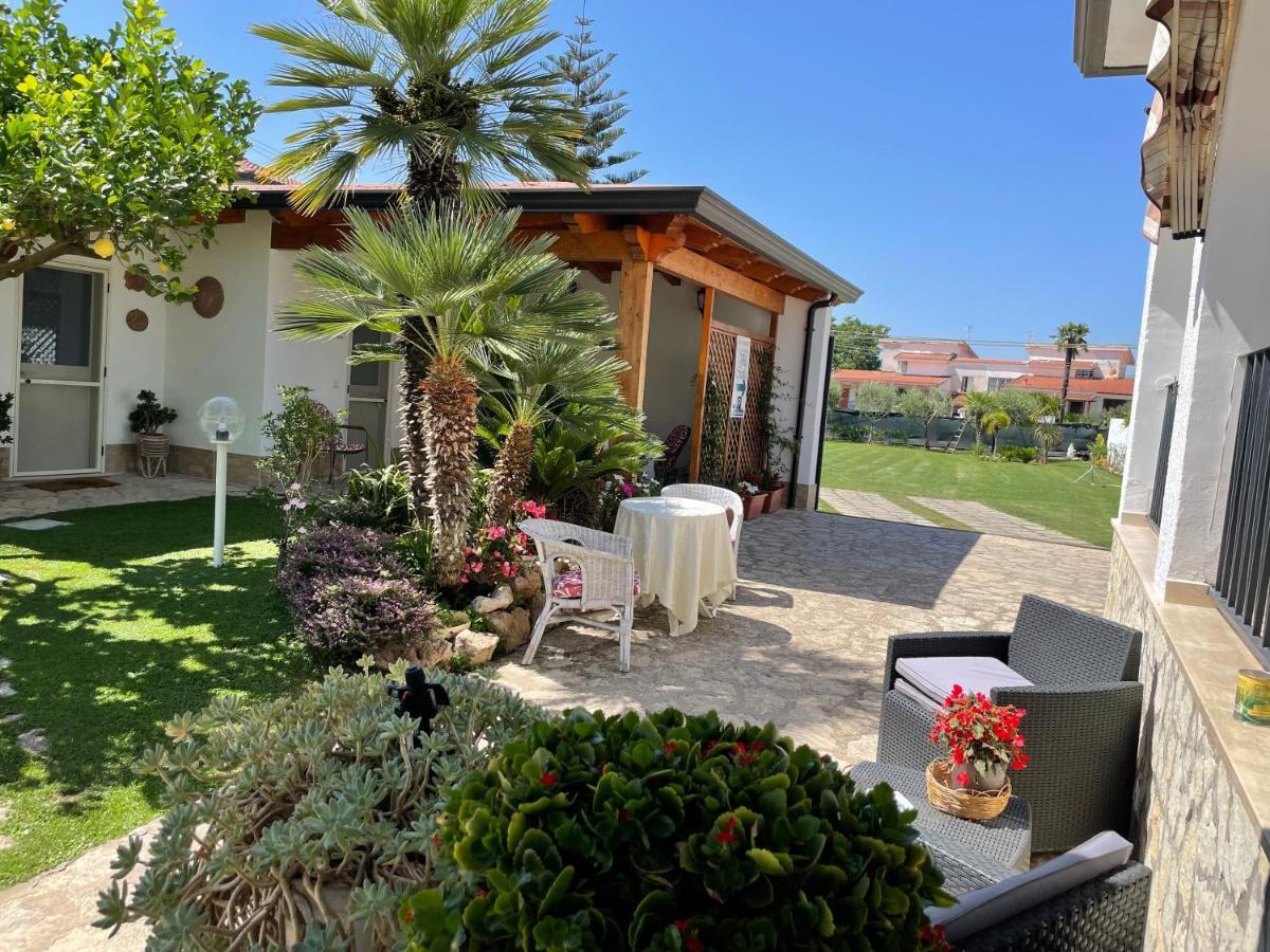 Villa Cecilia Bed And Breakfast Cellole Extérieur photo